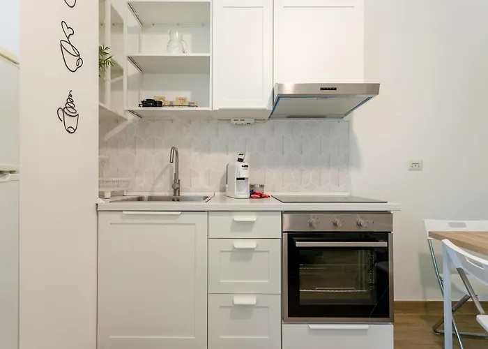 Maison Manu - Metro A & Vatican Connection Apartment